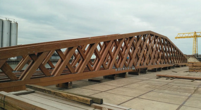 Samen bouwen aan houten bruggen - Hout in de GWW